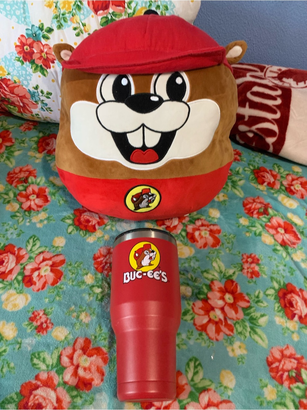 Buc-ees Red Insulated 30 Oz Tumbler & Large Buc-ee Squishmallow Pillow